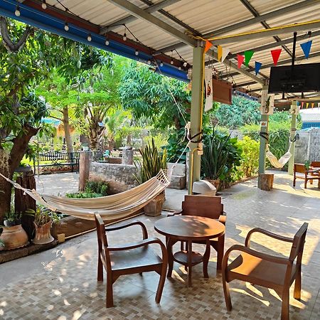 Smilingface Guesthouse Сукотай Екстериор снимка