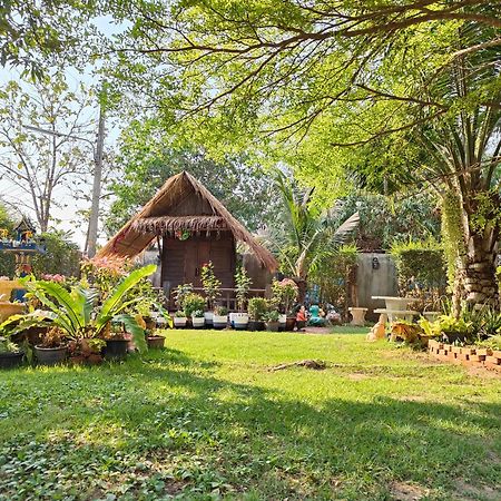 Smilingface Guesthouse Сукотай Екстериор снимка