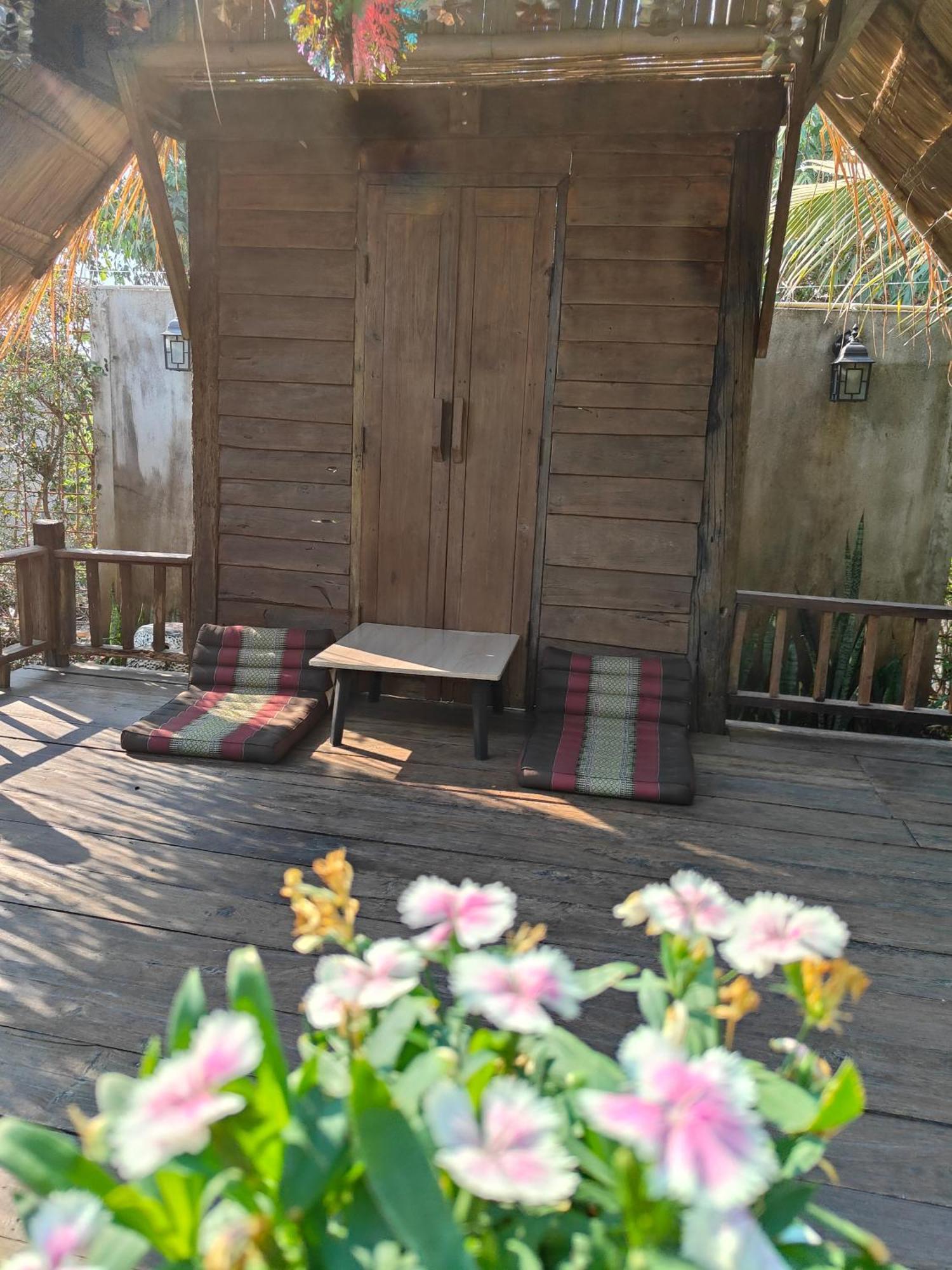 Smilingface Guesthouse Сукотай Екстериор снимка