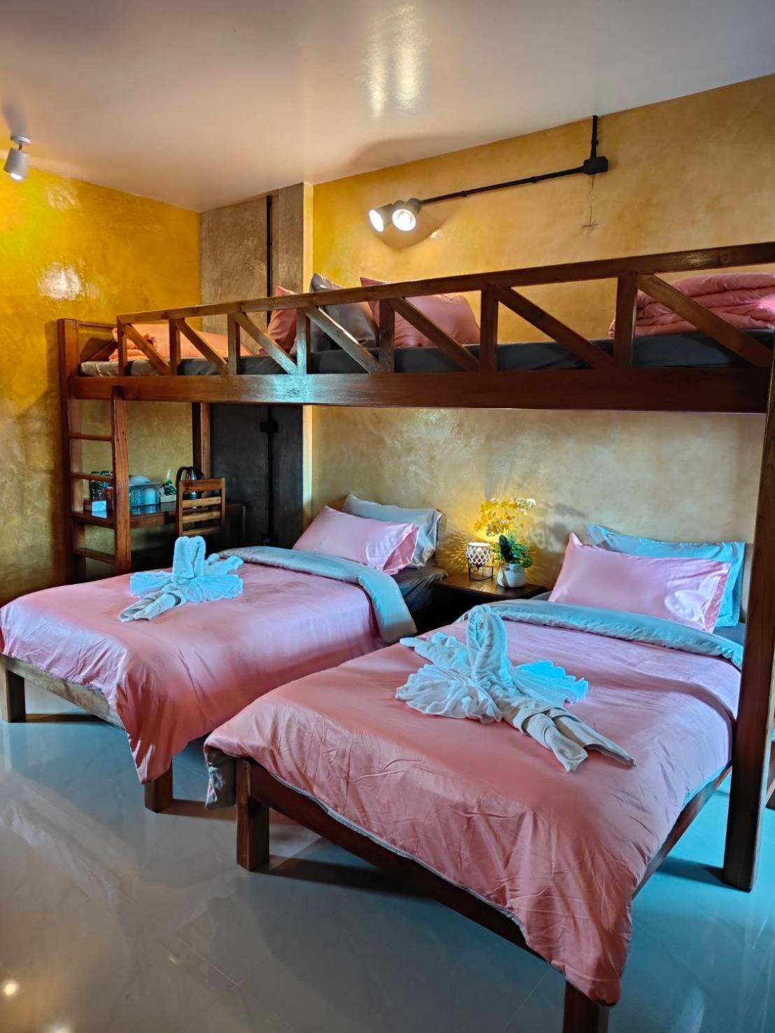 Smilingface Guesthouse Сукотай Екстериор снимка